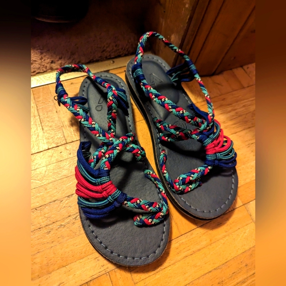 Veines Sandals